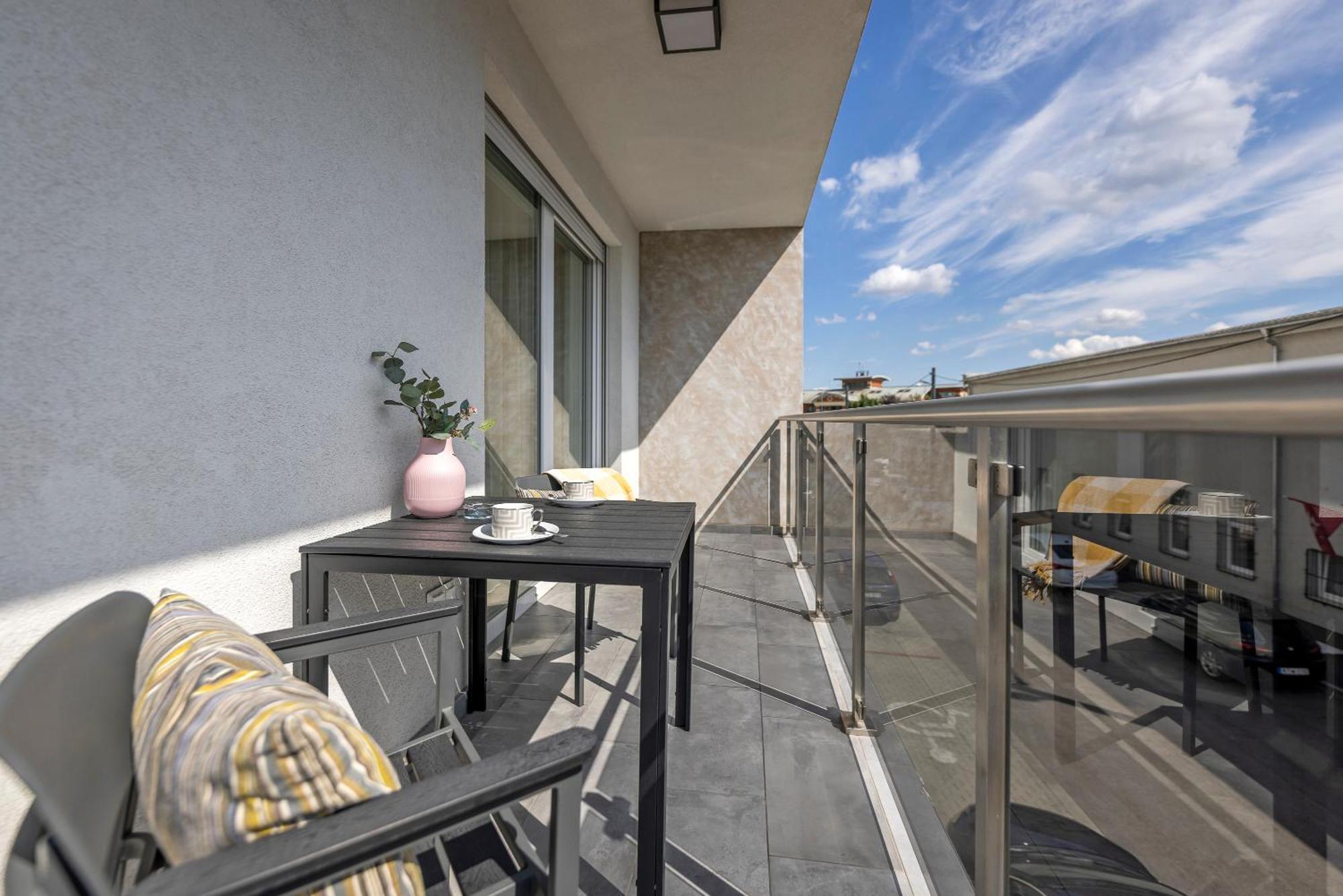 Amade Apartmanok 1 Ráb Exteriér fotografie
